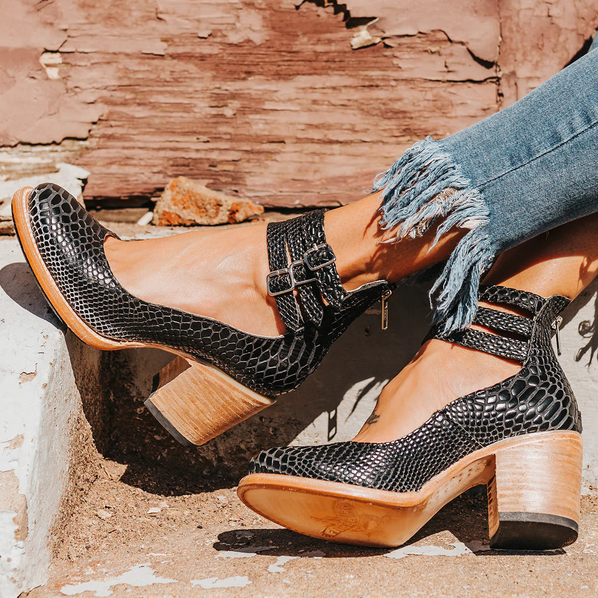 LunaStride – Bold Style, Endless Comfort