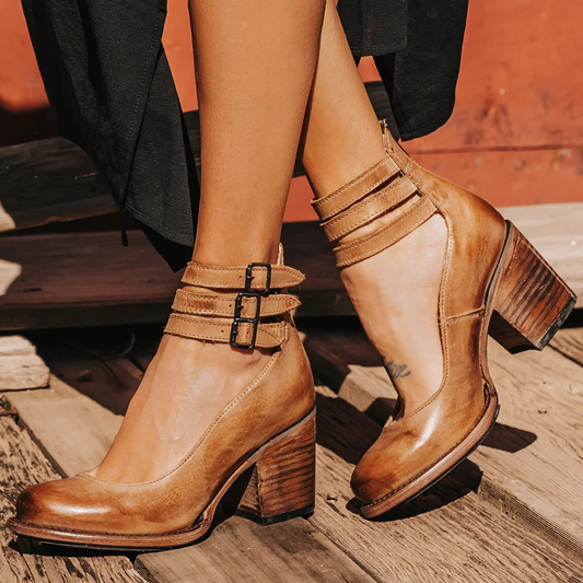LunaStride – Bold Style, Endless Comfort