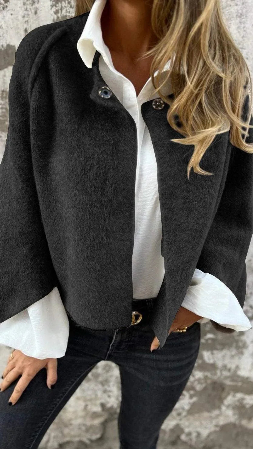 The Aurelia Coat – Timeless Elegance, Effortless Confidence
