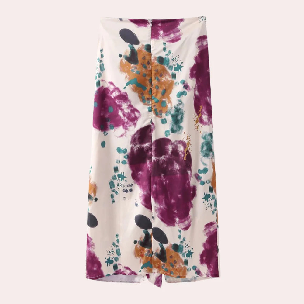 Larissa | Elegant Dress with V-Neckline