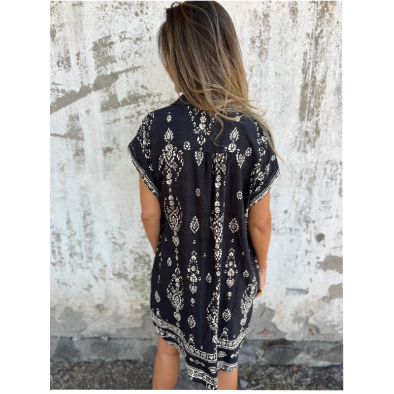 Celest™ | Loose fitting short sleeve dress with print and pockets